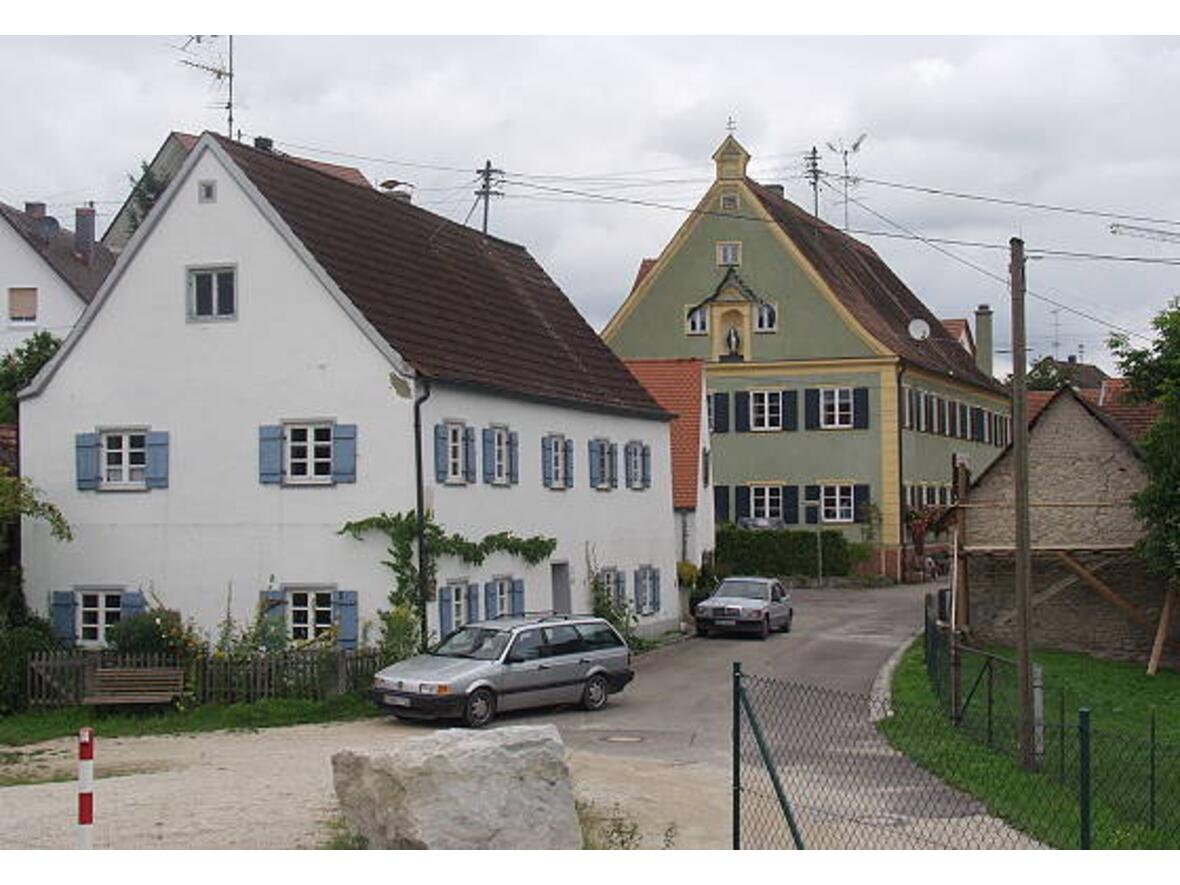 block-vom-donau-damm-auf-bruck