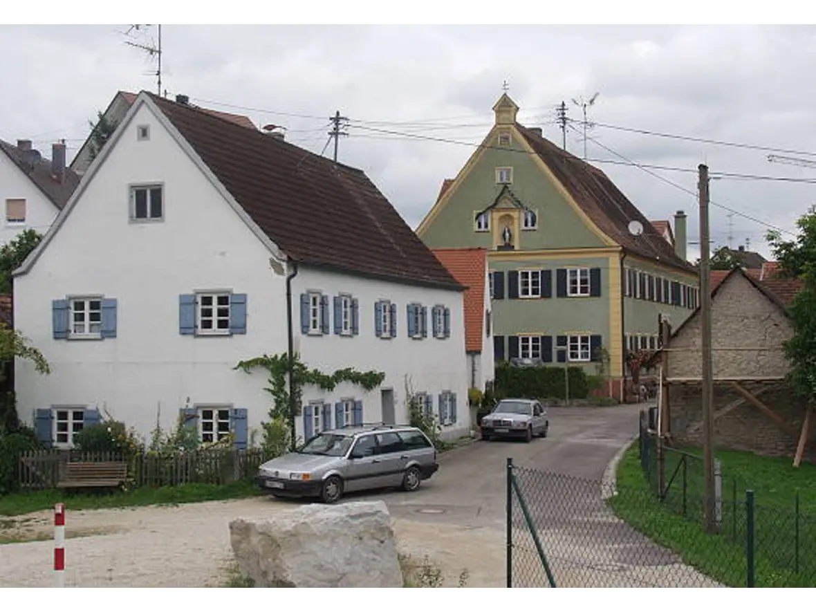 block-vom-donau-damm-auf-bruck